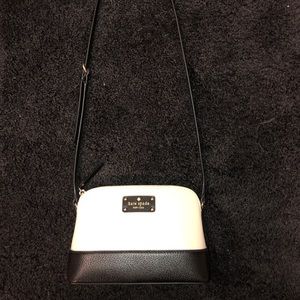 NWOT Black and Cream Kate Spade Crossbody Bag